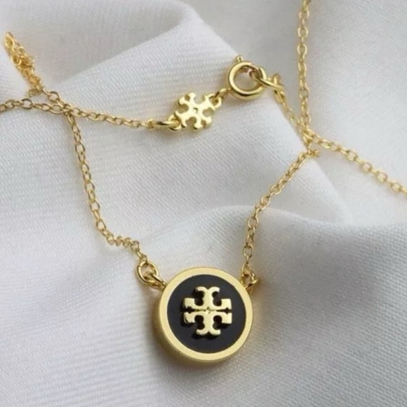 Jewelry - Tory Burch Necklace!